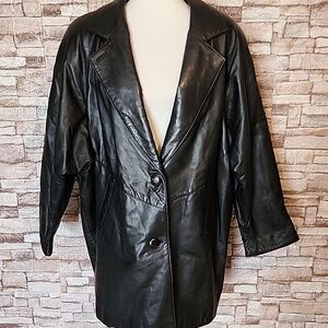 Avanti    Soft Leather Jacket – Two-Button with Shoulder Pads